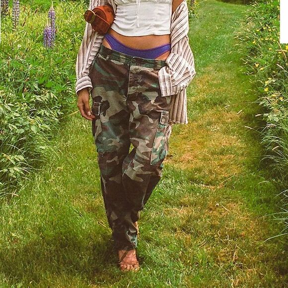 Urban Outfitters Renewal Vintage Camo Pants size 2 - Picture 2 of 9